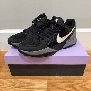 Men’s Nike JA 2 Basketball Shoes size 10.5